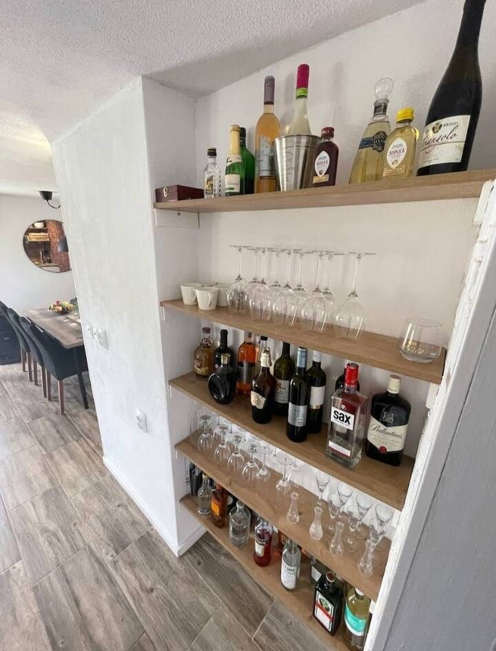Bar i vinski kutak — Kuća Santo